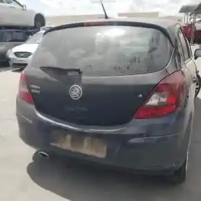 Veicolo di demolizione opel corsa d a14xer dell'anno 2010 alimentato 