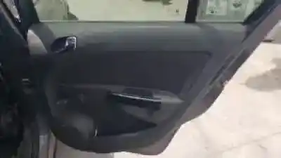 Veicolo di demolizione opel corsa d a14xer dell'anno 2010 alimentato 