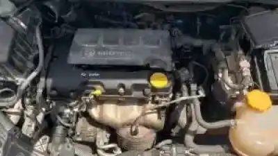 Veicolo di demolizione opel corsa d a14xer dell'anno 2010 alimentato 