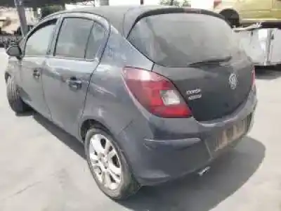 Veicolo di demolizione opel corsa d a14xer dell'anno 2010 alimentato 
