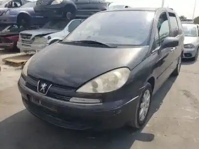 Vehicul casat PEUGEOT 807 RHM.RHMDW10ATED4 al anului 2004 alimentat 