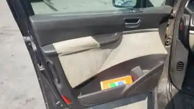 Vehicul casat peugeot 807 rhm.rhmdw10ated4 al anului 2004 alimentat 