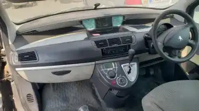 Vehicul casat peugeot 807 rhm.rhmdw10ated4 al anului 2004 alimentat 