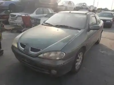 Scrapping Vehicle RENAULT MEGANE I FASE 2 COUPE (DA...) K4M700 of the year 2000 powered 