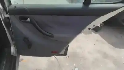 Здавання транспортного засобу seat leon (1m1) akl року 1999 потужний 