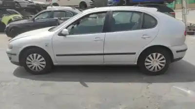 Здавання транспортного засобу seat leon (1m1) akl року 1999 потужний 