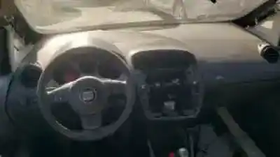 Veículo de Sucata seat altea (5p1) 2.0 tdi 16v do ano 2004 alimentado 