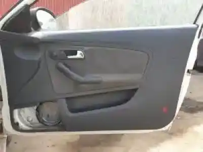 Veículo de Sucata seat ibiza (6l1) bky do ano 2004 alimentado 