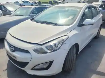 Здавання транспортного засобу hyundai i30cw (gd) d4fb року 2012 потужний 