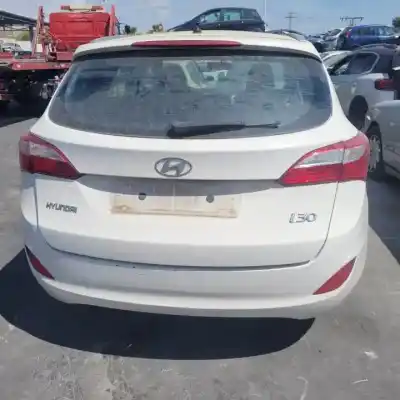 Здавання транспортного засобу hyundai i30cw (gd) d4fb року 2012 потужний 
