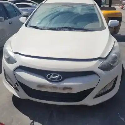 Здавання транспортного засобу hyundai i30cw (gd) d4fb року 2012 потужний 