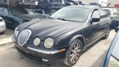 Здавання транспортного засобу jaguar s-type ii (x200) 4.0 v8 року 1998 потужний 