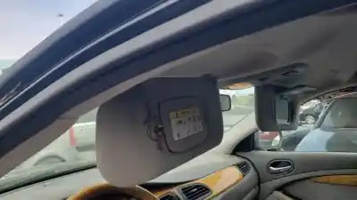 Здавання транспортного засобу jaguar s-type ii (x200) 4.0 v8 року 1998 потужний 