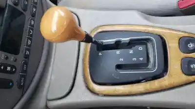 Здавання транспортного засобу jaguar s-type ii (x200) 4.0 v8 року 1998 потужний 