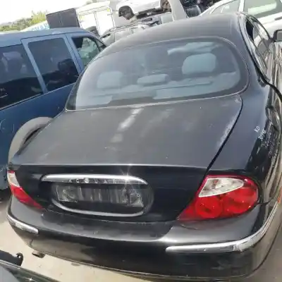 Здавання транспортного засобу jaguar s-type ii (x200) 4.0 v8 року 1998 потужний 