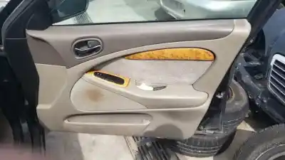 Здавання транспортного засобу jaguar s-type ii (x200) 4.0 v8 року 1998 потужний 