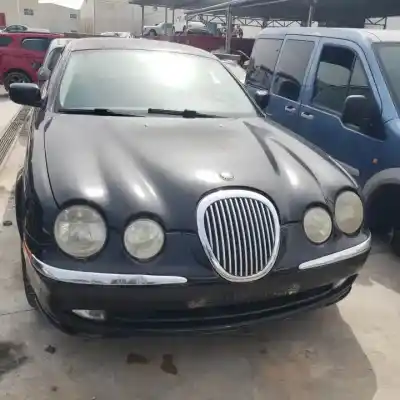 Здавання транспортного засобу jaguar s-type ii (x200) 4.0 v8 року 1998 потужний 