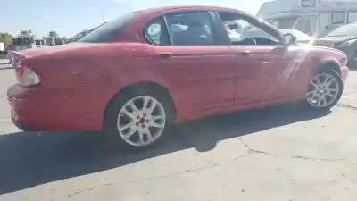 Veículo de Sucata jaguar x-type i (x400) 2.5 v6 a las 4 ruedas do ano 2002 alimentado 