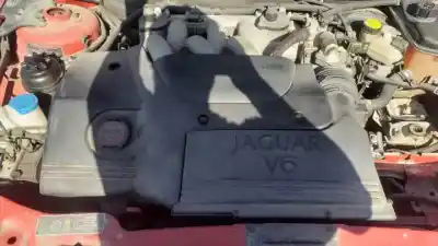 Veículo de Sucata jaguar x-type i (x400) 2.5 v6 a las 4 ruedas do ano 2002 alimentado 