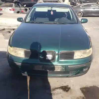 Veículo de Sucata seat leon (1m1) azd m.b. do ano 2000 alimentado 