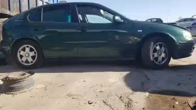 Veículo de Sucata seat leon (1m1) azd m.b. do ano 2000 alimentado 