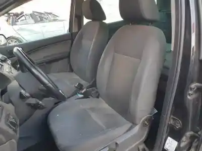 Veículo de Sucata ford focus c-max (cap) d-kkda do ano 2005 alimentado 
