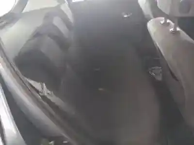 Veicolo di demolizione renault clio iii k4j780 dell'anno 2005 alimentato 