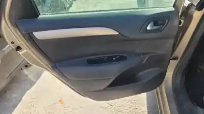 Veículo de Sucata citroen c4 berlina (b7) 9hpdv6dted.9h06.9hp do ano 2011 alimentado 