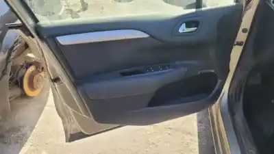 Veículo de Sucata citroen c4 berlina (b7) 9hpdv6dted.9h06.9hp do ano 2011 alimentado 