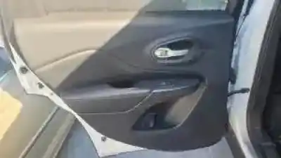 Veículo de Sucata jeep cherokee (kl) ebt.yrh do ano 2013 alimentado 