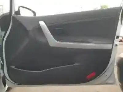 Veicolo di demolizione kia cee´d (jd) d4fc dell'anno 2012 alimentato 