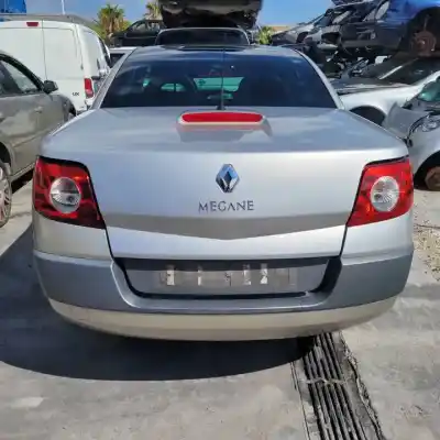 Scrapping Vehicle renault megane ii coupe k4m812 of the year 2006 powered 
