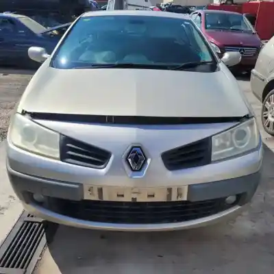 Scrapping Vehicle renault megane ii coupe k4m812 of the year 2006 powered 