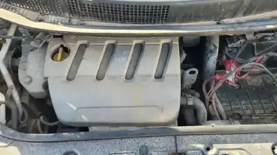 Scrapping Vehicle renault scenic ii f4r771.f4r17 of the year 2003 powered 