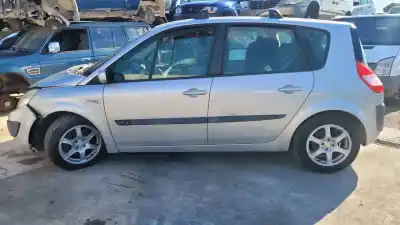Scrapping Vehicle renault scenic ii f4r771.f4r17 of the year 2003 powered 