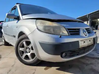 Scrapping Vehicle renault scenic ii f4r771.f4r17 of the year 2003 powered 
