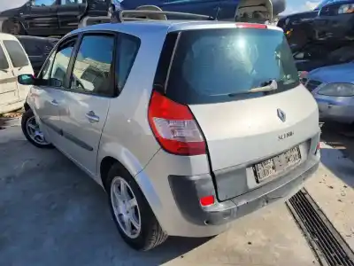 Scrapping Vehicle renault scenic ii f4r771.f4r17 of the year 2003 powered 