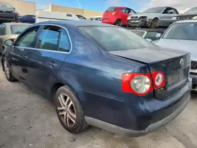 Scrapping Vehicle volkswagen jetta (1k2) bkc of the year 2005 powered 