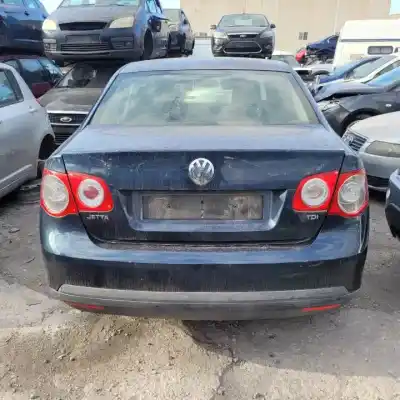 Scrapping Vehicle volkswagen jetta (1k2) bkc of the year 2005 powered 