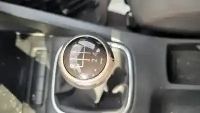 Scrapping Vehicle volkswagen jetta (1k2) bkc of the year 2005 powered 