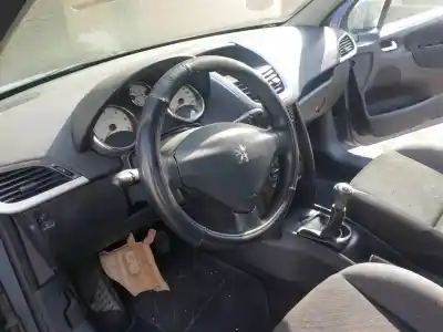 Veículo de Sucata peugeot 207 8hzdv4td.8hz do ano 2007 alimentado 