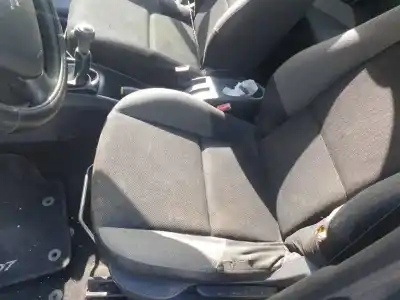 Veículo de Sucata peugeot 207 8hzdv4td.8hz do ano 2007 alimentado 