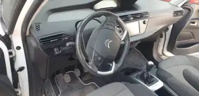 Scrapping Vehicle citroen c4 grand picasso ii hn02eb2dts.hn02 of the year 2015 powered 