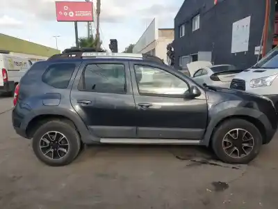 Veicolo di demolizione dacia duster k9k666 dell'anno 2015 alimentato 
