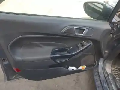 Sloopvoertuig ford fiesta (ccn) confort van het jaar 2012 aangedreven 