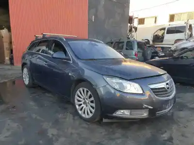 Veículo de Sucata opel insignia sports tourer a20dth do ano 2010 alimentado 
