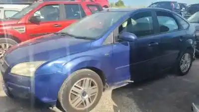 Veículo de Sucata ford focus berlina (cap) q6da do ano 2004 alimentado 