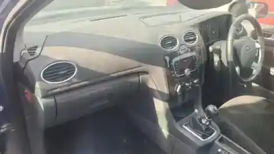 Veículo de Sucata ford focus berlina (cap) q6da do ano 2004 alimentado 