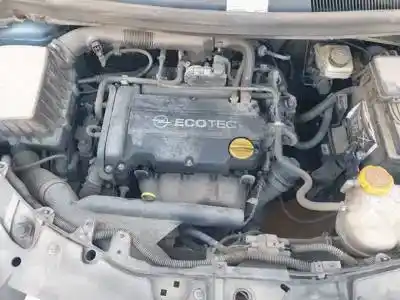 Veicolo di demolizione opel corsa d z14xep dell'anno 2006 alimentato 