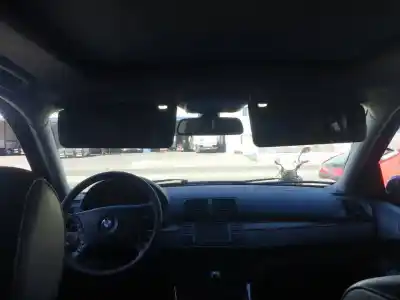 Veículo de Sucata bmw x5 (e53) m57d30o1.306d2.11007790147 do ano 2003 alimentado 